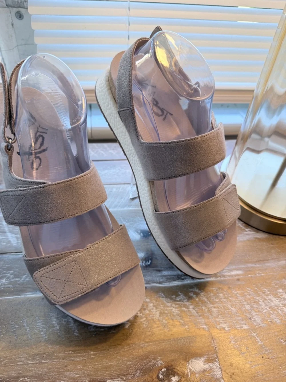 OTBT sparkling taupe